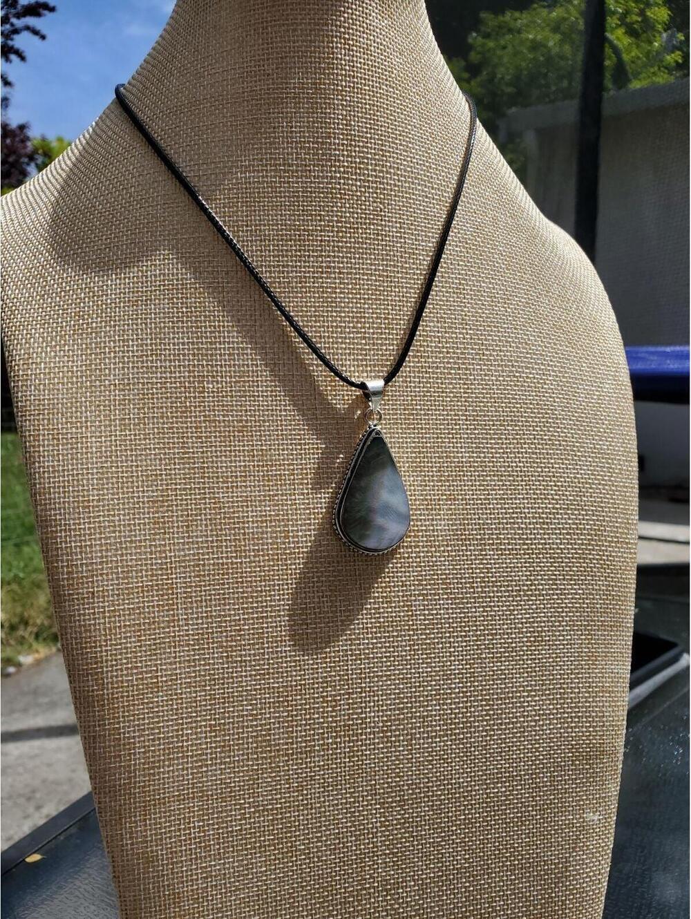 925 mother of pearl pendant - Picture 3 of 7